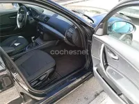 Usado BMW 118 143 CV (105 kW) 2009 Negro Utilitario