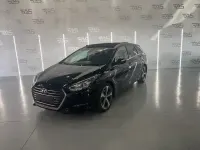 Usado Hyundai i40 141 CV (103 kW) 2016 Negro Familiar