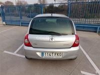 Usado Renault Clio II Campus 60 CV (44 kW) 2007 Gris / plata Berlina