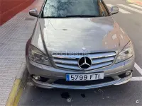 Usado Mercedes C220 Avantgarde 150 CV (110 kW) 2007 Gris / plata Berlina