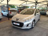 Usado Peugeot 308 Active 120 CV (88 kW) 2013 Gris / plata Berlina