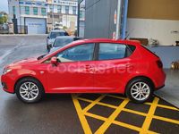 Usado Seat Ibiza Reference 90 CV (66 kW) 2011 Rojo Berlina