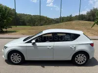 Usado Seat Leon Style 125 CV (91 kW) 2013 Blanco Berlina