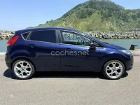 Usado Ford Fiesta Trend 82 CV (60 kW) 2012 Azul Berlina