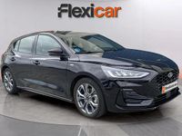 Usado Ford Focus ST-Line 125 CV (91 kW) 2023 Negro Berlina