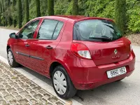 Usado Renault Clio II Authentique 75 CV (55 kW) 2011 Granate Berlina