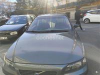 Usado Volvo S60 163 CV (119 kW) 2003 Gris / plata Berlina