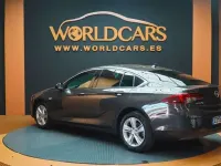 Usado Opel Insignia Sport 122 CV (89 kW) 2022 Gris Berlina