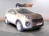Usado Kia Sportage 132 CV (97 kW) 2018 Beige SUV
