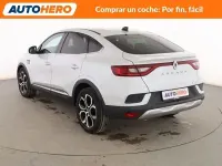 Usado Renault Arkana Zen 145 CV (106 kW) 2021 Blanco SUV