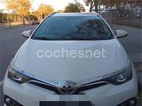 Usado Toyota Auris Active 112 CV (82 kW) 2015 Blanco Familiar