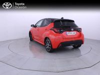 Usado Toyota Yaris Hybrid Style 116 CV (85 kW) 2022 Rojo Berlina
