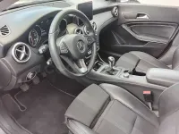 Usado Mercedes CLA200 136 CV (100 kW) 2017 Gris / plata Coupe