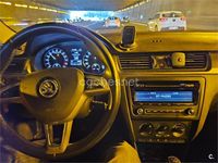 Usado Skoda Rapid Active 105 CV (77 kW) 2015 Negro Utilitario