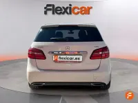 Occasion Mercedes B180 Urban 109 PK (80 kW) 2015 Wit MPV