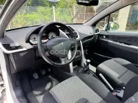 Usado Peugeot 207 Sport 90 CV (66 kW) 2009 Blanco Berlina