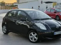Usado Toyota Yaris 90 CV (66 kW) 2006 Negro Berlina
