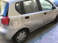 Usado Chevrolet Kalos SE 83 CV (61 kW) 2004 Beige Berlina