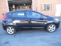 Usado Ford Fiesta Trend 90 CV (66 kW) 2009 Negro Utilitario