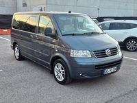 Usado VW Multivan Highline 174 CV (127 kW) 2004 Gris / plata Monovolumen