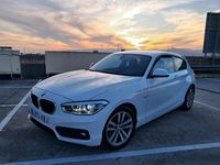Usado BMW 118 Sport Line 136 CV (100 kW) 2018 Blanco Utilitario