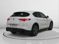 Usado Alfa Romeo Stelvio Sprint 190 CV (139 kW) 2021 Blanco SUV