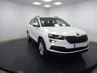Usado Skoda Karoq Ambition 150 CV (110 kW) 2021 Blanco SUV