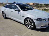 Usado Jaguar XJ R-Sport 300 CV (220 kW) 2018 Blanco Berlina