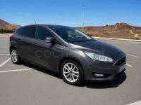 Usado Ford Focus Active 125 CV (91 kW) 2018 Gris / plata Berlina