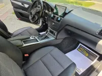 Usado Mercedes C200 Avantgarde 136 CV (100 kW) 2010 Gris Berlina