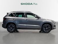 Usado Skoda Karoq SportLine 150 CV (110 kW) 2024 Gris SUV