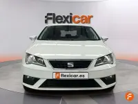 Usado Seat Leon ST Style 110 CV (80 kW) 2018 Blanco Familiar