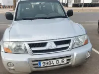 Usado Mitsubishi Montero 160 CV (117 kW) 2005 Gris / plata SUV