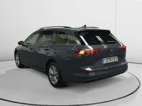 Usado VW Golf VIII Life 110 CV (80 kW) 2021 Gris Familiar