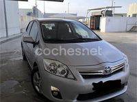 Usado Toyota Auris Hybrid Active 135 CV (99 kW) 2012 Gris / plata Berlina
