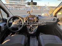 Usado Peugeot Partner Tepee Active 100 CV (73 kW) 2016 Gris / plata Monovolumen