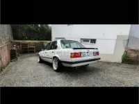 Usado BMW 316 90 CV (66 kW) 1985 Blanco Berlina
