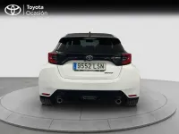 Usado Toyota Yaris 261 CV (191 kW) 2021 Blanco classic Utilitario