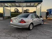 Usado Mercedes C220 Classic 125 HP (91 kW) 2001 Cinzento Sedan