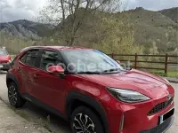 Käytetty Toyota Yaris Cross Active 116 HP (85 kW) 2023 Punainen Katumaasturi