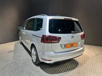Usado Seat Alhambra XCELLENCE 150 CV (110 kW) 2022 Gris / plata Monovolumen