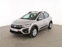 Usado Dacia Sandero Expression 91 CV (66 kW) 2023 Plata Berlina