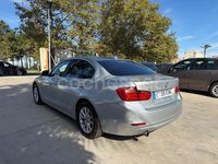Usado BMW 318 Comfort Edition 143 CV (105 kW) 2014 Gris / plata Berlina
