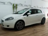 Usado Fiat Grande Punto 95 CV (69 kW) 2009 Blanco Utilitario
