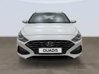 Usado Hyundai i30 120 CV (88 kW) 2022 Blanco Berlina