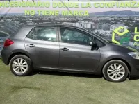 Usado Toyota Auris Sol 125 CV (91 kW) 2008 Gris Utilitario