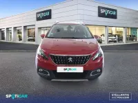 Usado Peugeot 2008 Allure 100 CV (73 kW) 2019 Rojo SUV