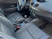 Usado Renault Mégane Life 115 CV (84 kW) 2014 Gris / plata Berlina