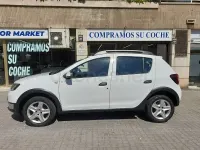 Używany Dacia Sandero Stepway 90 KM (66 kW) 2016 Biały Sedan/Limuzyna