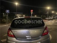 Usado Opel Corsa Essentia 75 CV (55 kW) 2010 Gris / plata Utilitario